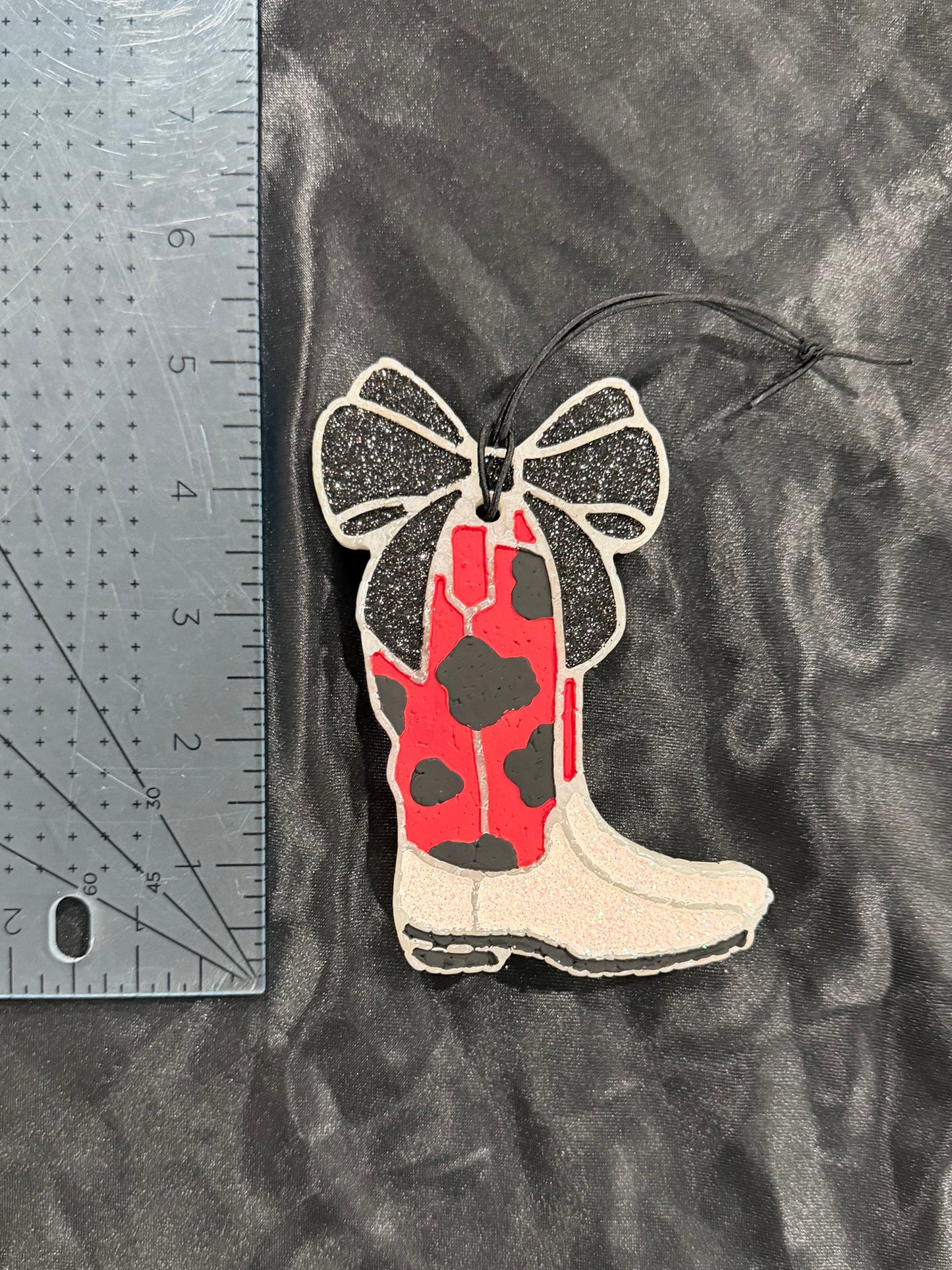 Red and Black Boot Freshie